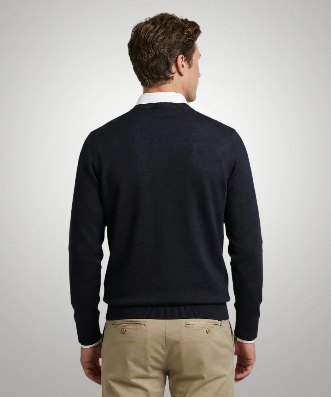 Extra Fine Merino Crew Neck Sweater | Navy - Image 3