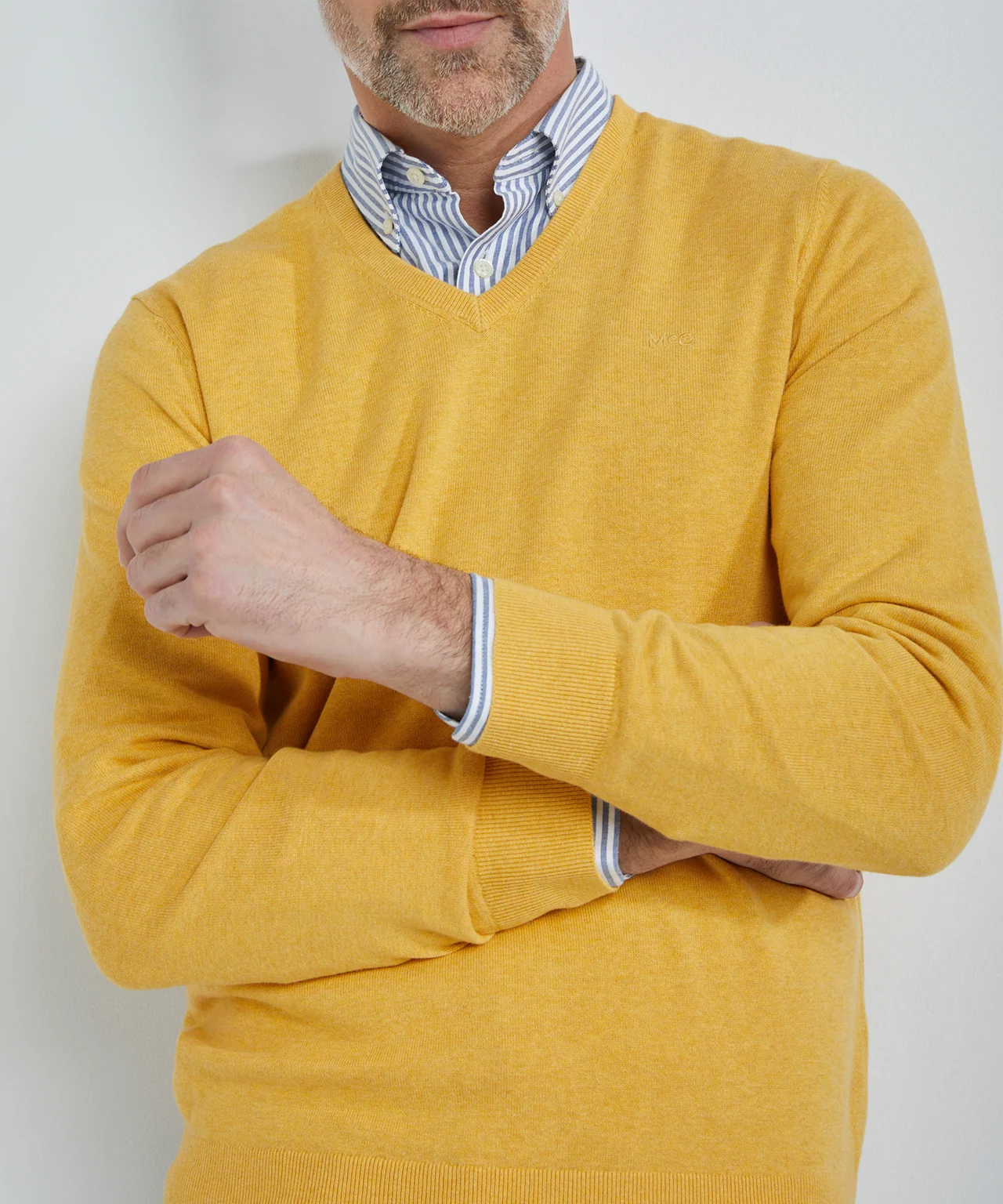 Sweater V-neck with Logo | Medium Yellow - Image 7